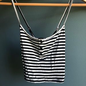 Cropped tank top with button detail